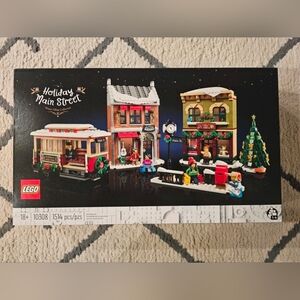 LEGO RETIRED SET Icons: Holiday Main Street (10308)